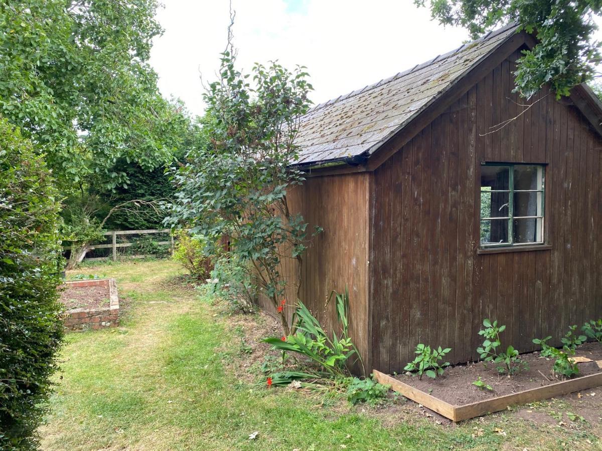 Ross-on-Wye Orchard Cabin Herefordshire Wye Valley מראה חיצוני תמונה